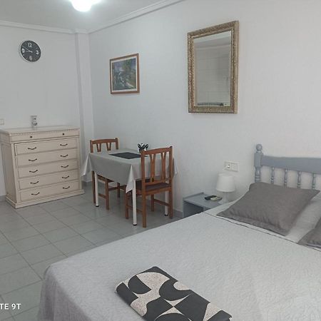 Studio Almudena Torrevieja Exterior photo